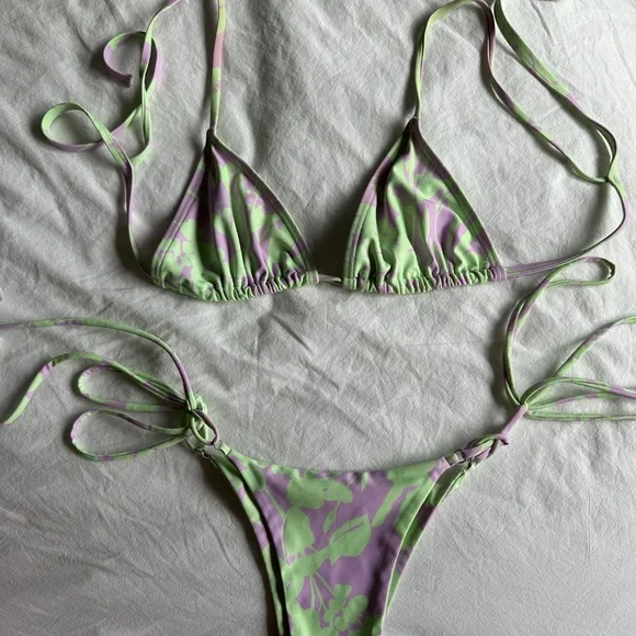 Bikini Bundle - Picture 7 of 7